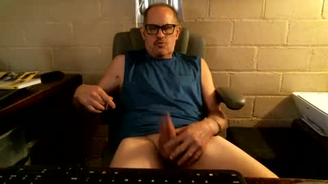 Snapshot of sdh69 chatting on October 6, 2025, 6:27 pm eating pussy  sucking dick online show from October 6, 2025, 6:27 pm