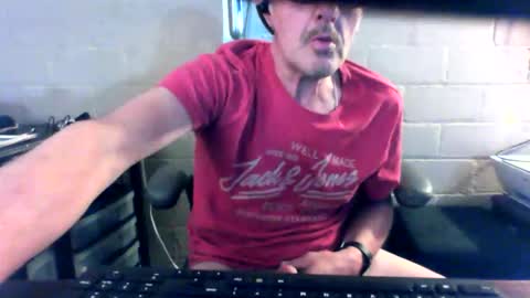 eating pussy  sucking dick online show from December 3, 2025, 5:15 am