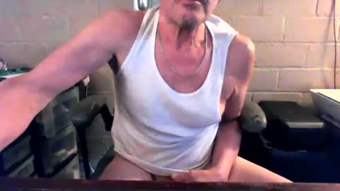eating pussy  sucking dick online show from March 1, 2026, 5:48 pm