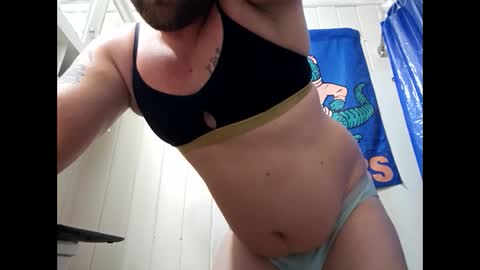 Snapshot of sdraftt45 chatting on January 9, 2025, 5:44 am Arin online show from January 9, 2025, 5:44 am