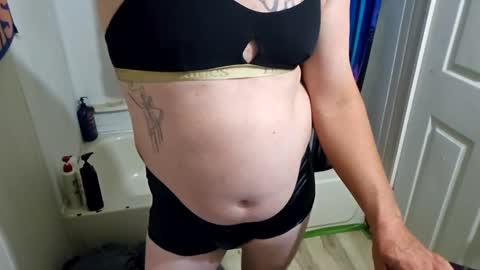 Snapshot of sdraftt45 chatting on March 12, 2025, 4:51 am Arin online show from March 12, 2025, 4:51 am