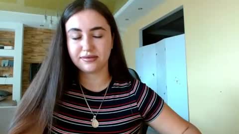 Elizabeth  online show from June 18, 2026, 6:13 am