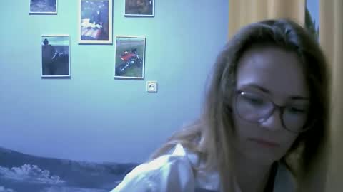 Snapshot of sea_dream chatting on November 24, 2025, 4:45 am SEA Dream online show from November 24, 2025, 4:45 am