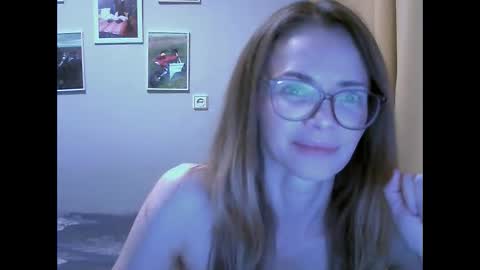 Snapshot of sea_dream chatting on December 2, 2025, 3:23 am SEA Dream online show from December 2, 2025, 3:23 am