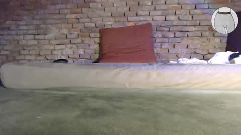 Snapshot of seamlessly chatting on September 20, 2025, 8:10 pm seamlessly online show from September 20, 2025, 8:10 pm