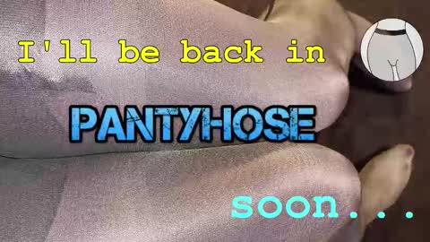 Snapshot of seamlessly chatting on October 5, 2025, 8:12 am seamlessly online show from October 5, 2025, 8:12 am