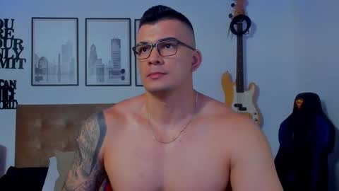 Sean Carrera online show from October 28, 2025, 4:42 pm