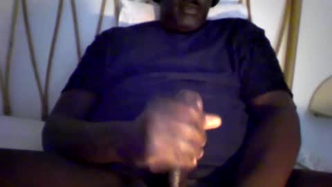Snapshot of seanbaptiste chatting on October 7, 2025, 8:33 am Idris online show from October 7, 2025, 8:33 am
