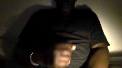 Snapshot of seanbaptiste chatting on October 27, 2025, 12:04 am Idris online show from October 27, 2025, 12:04 am