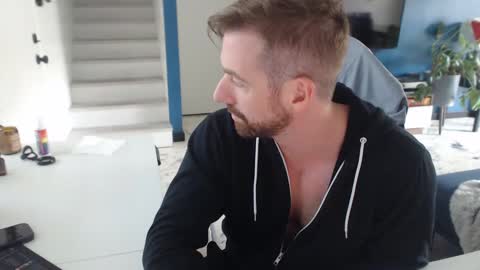 Sean Blue online show from November 20, 2025, 5:45 pm