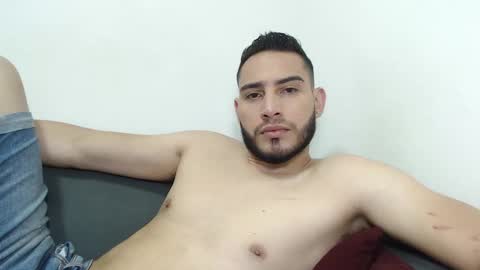 seank_noszka online show from December 26, 2024, 7:27 pm