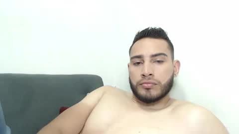 seank_noszka online show from February 5, 2025, 10:33 pm