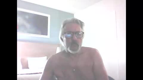 seantheflyer online show from September 8, 2025, 8:30 pm