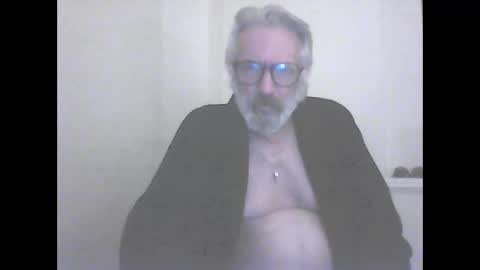 seantheflyer online show from September 17, 2025, 8:43 pm