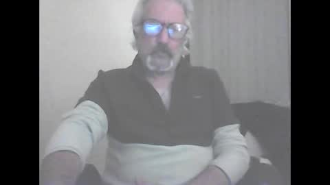 seantheflyer online show from October 4, 2025, 9:57 pm