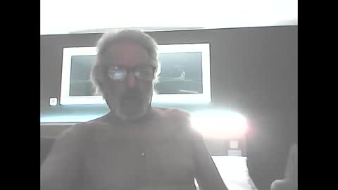 seantheflyer online show from October 10, 2025, 3:38 am