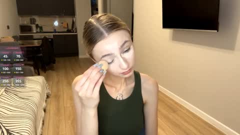 Snapshot of seasonhamiss chatting on April 10, 2026, 5:06 pm Kate online show from April 10, 2026, 5:06 pm