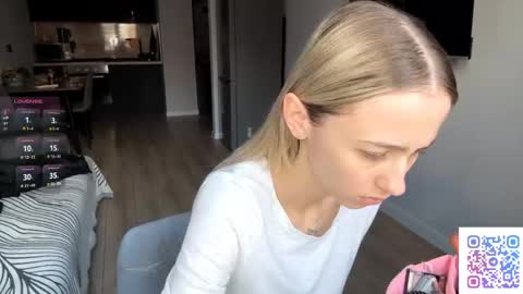 Snapshot of seasonhamiss chatting on April 13, 2026, 2:33 pm Kate online show from April 13, 2026, 2:33 pm