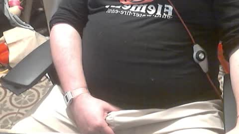 Falco J online show from April 12, 2026, 1:43 am