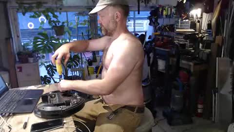 Seattlemanwhore online show from June 19, 2026, 1:59 pm
