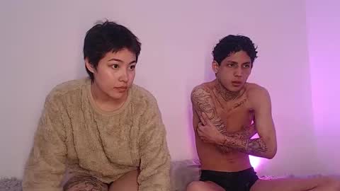 Snapshot of sebas_and_mila chatting on October 28, 2025, 12:52 pm  CAMILA Y SEBASTIAN online show from October 28, 2025, 12:52 pm