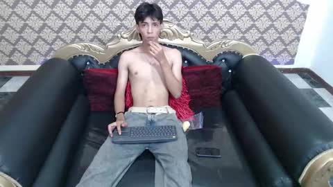 Snapshot of sebas_cat chatting on September 14, 2025, 8:41 pm Sebastian Alvarez online show from September 14, 2025, 8:41 pm
