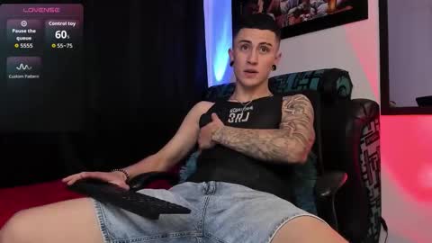 Snapshot of sebas_maverick chatting on February 16, 2026, 9:33 pm Sebastian online show from February 16, 2026, 9:33 pm