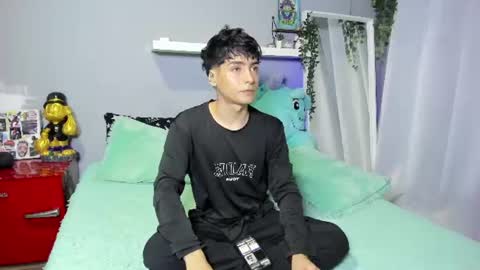 sebastian online show from June 17, 2026, 1:52 am