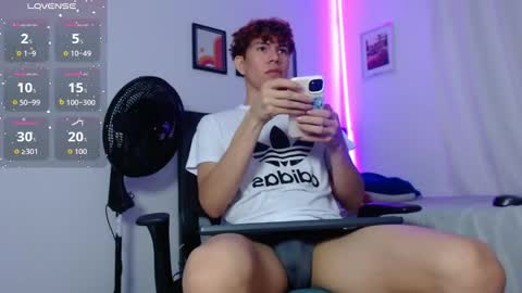 sebas veXga online show from February 3, 2026, 1:37 am