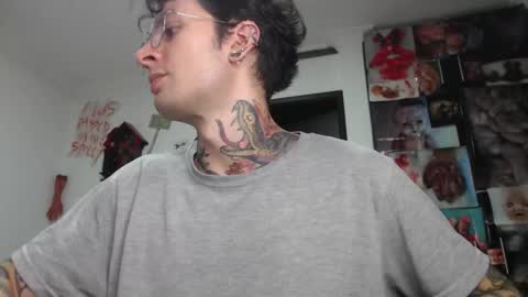 Snapshot of sebasbigdick_ chatting on September 12, 2025, 5:18 am spityio instagram online show from September 12, 2025, 5:18 am