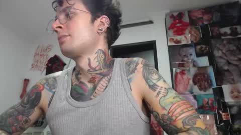 Snapshot of sebasbigdick_ chatting on September 17, 2025, 5:20 am spityio instagram online show from September 17, 2025, 5:20 am