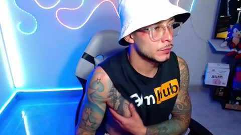 Sebastian online show from October 3, 2025, 8:11 am