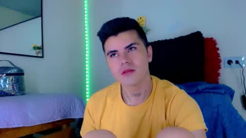 Sebastian online show from December 16, 2025, 4:01 pm