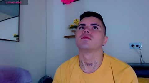 Sebastian online show from December 21, 2025, 3:52 pm