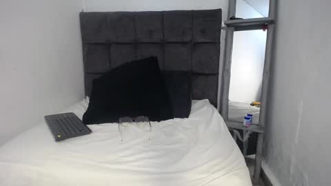 sebastian n alinson online show from December 7, 2024, 12:08 am