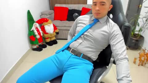 Snapshot of sebastian_oconnor77 chatting on January 6, 2025, 3:19 pm juan  sebastian online show from January 6, 2025, 3:19 pm