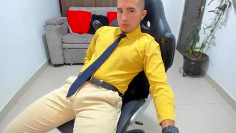 Snapshot of sebastian_oconnor77 chatting on January 11, 2025, 4:14 pm juan  sebastian online show from January 11, 2025, 4:14 pm