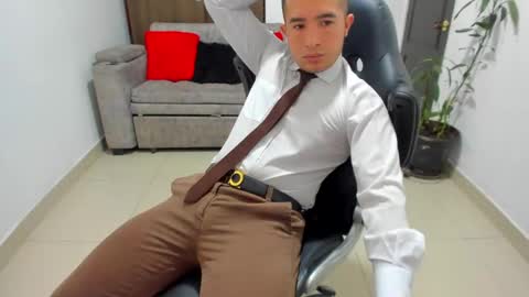 Snapshot of sebastian_oconnor77 chatting on January 15, 2025, 6:51 pm juan  sebastian online show from January 15, 2025, 6:51 pm