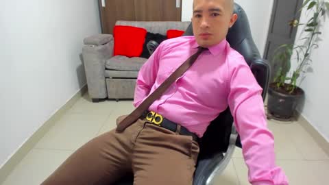 Snapshot of sebastian_oconnor77 chatting on January 21, 2025, 12:07 pm juan  sebastian online show from January 21, 2025, 12:07 pm