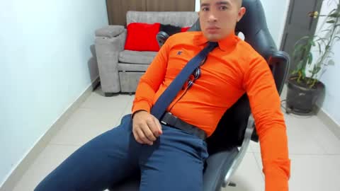 Snapshot of sebastian_oconnor77 chatting on January 27, 2025, 12:16 pm juan  sebastian online show from January 27, 2025, 12:16 pm