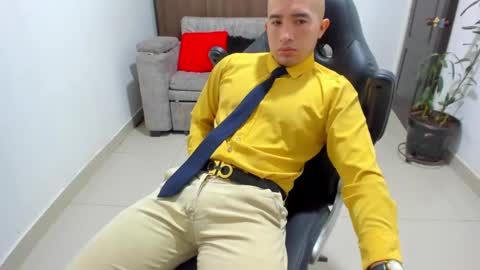 Snapshot of sebastian_oconnor77 chatting on January 29, 2025, 12:13 pm juan  sebastian online show from January 29, 2025, 12:13 pm