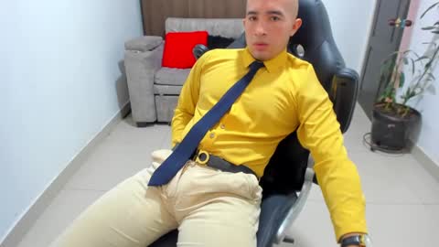 Snapshot of sebastian_oconnor77 chatting on January 29, 2025, 3:15 pm juan  sebastian online show from January 29, 2025, 3:15 pm