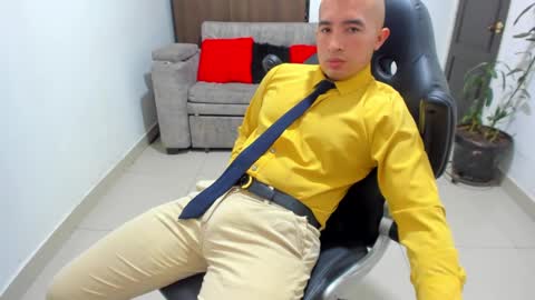 Snapshot of sebastian_oconnor77 chatting on January 29, 2025, 6:18 pm juan  sebastian online show from January 29, 2025, 6:18 pm