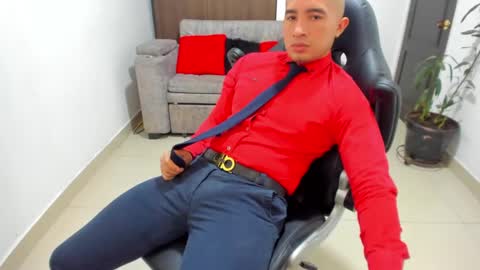 Snapshot of sebastian_oconnor77 chatting on January 30, 2025, 6:10 pm juan  sebastian online show from January 30, 2025, 6:10 pm