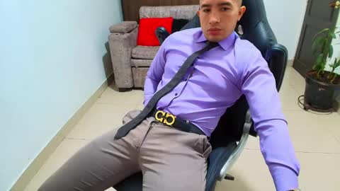 Snapshot of sebastian_oconnor77 chatting on January 31, 2025, 12:07 pm juan  sebastian online show from January 31, 2025, 12:07 pm
