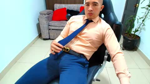 Snapshot of sebastian_oconnor77 chatting on February 3, 2025, 3:17 pm juan  sebastian online show from February 3, 2025, 3:17 pm