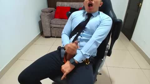Snapshot of sebastian_oconnor77 chatting on February 12, 2025, 1:37 pm juan  sebastian online show from February 12, 2025, 1:37 pm