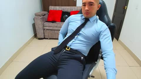 Snapshot of sebastian_oconnor77 chatting on February 15, 2025, 12:54 pm juan  sebastian online show from February 15, 2025, 12:54 pm