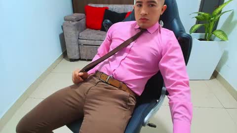 Snapshot of sebastian_oconnor77 chatting on February 22, 2025, 12:40 pm juan  sebastian online show from February 22, 2025, 12:40 pm