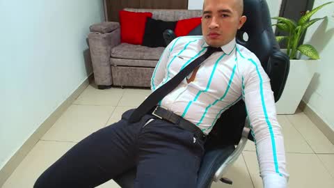 Snapshot of sebastian_oconnor77 chatting on February 23, 2025, 3:51 pm juan  sebastian online show from February 23, 2025, 3:51 pm